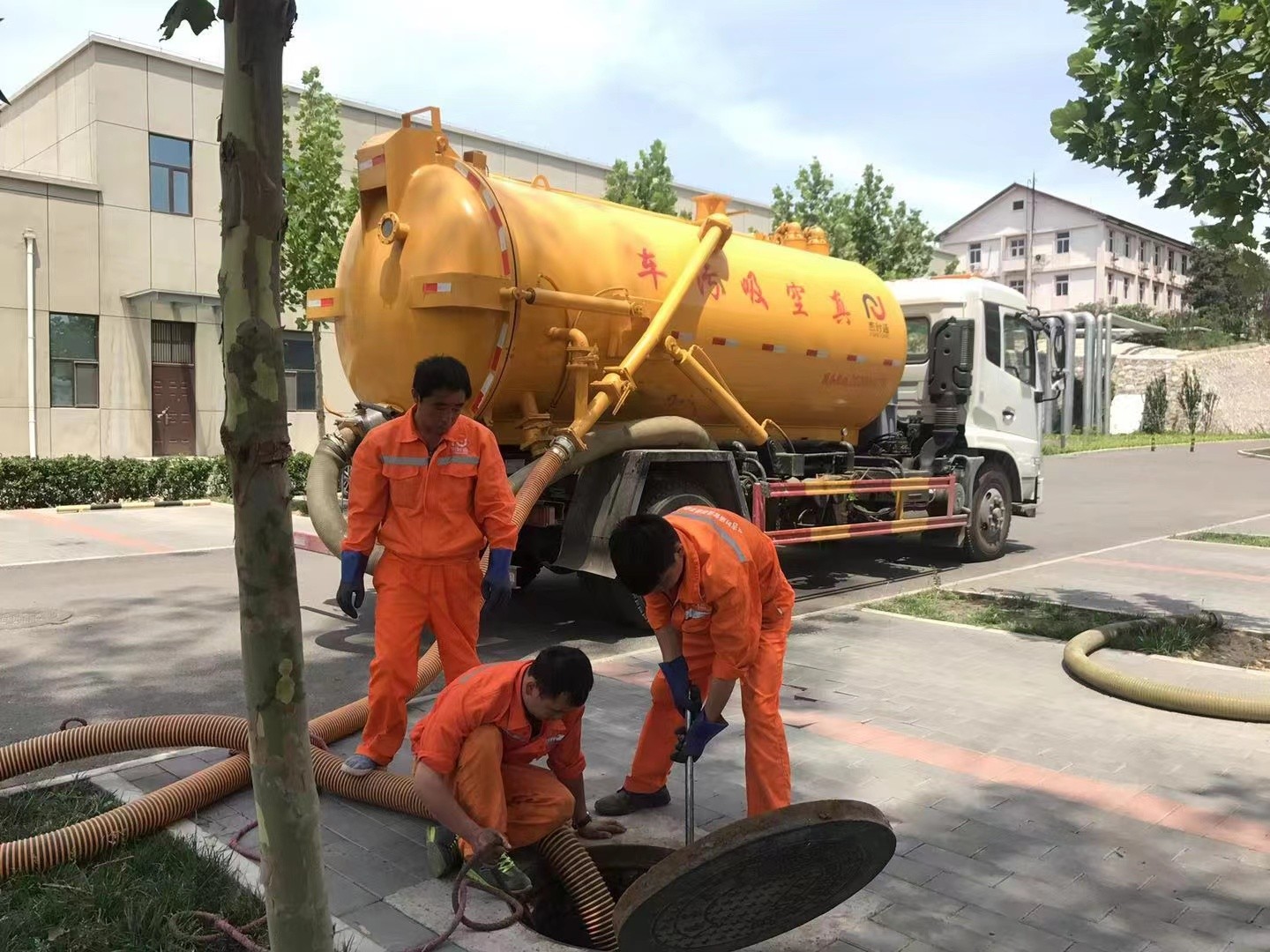 广饶清理化粪池作业流程